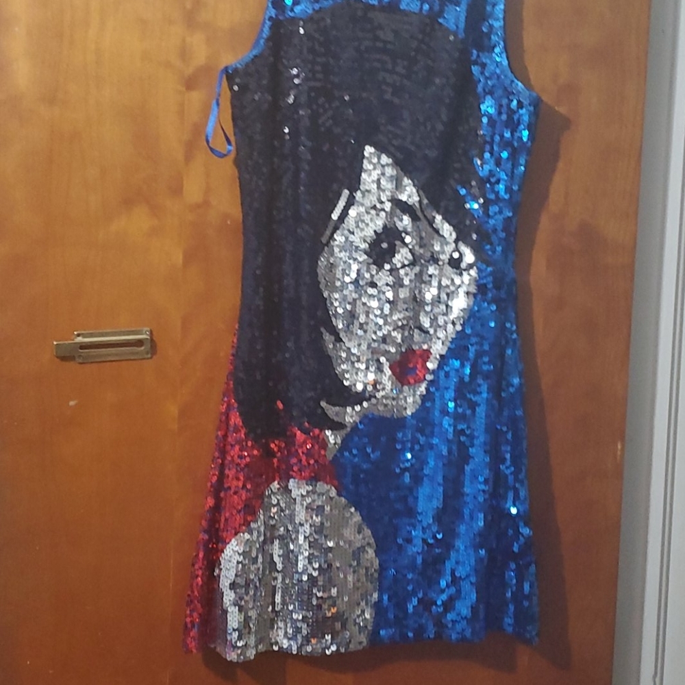 Dress - Picture 2 of 3